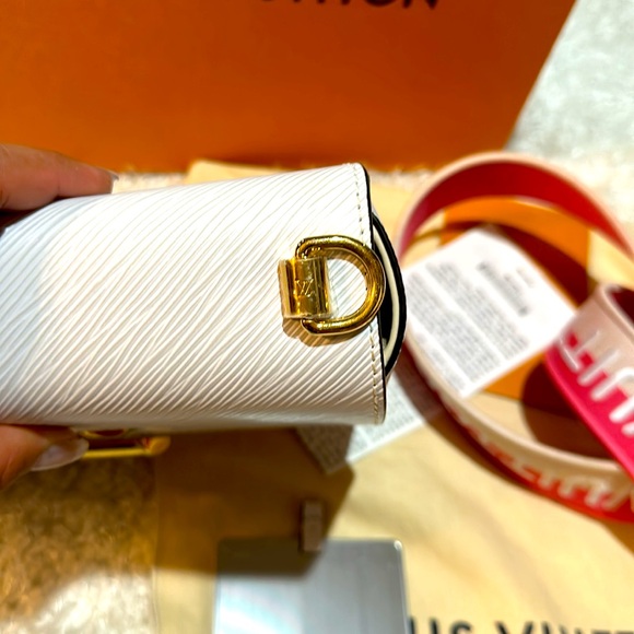 Louis Vuitton Twist - Picture 7 of 9